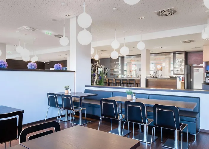 Leonardo Hauptbahnhof Otel 4*