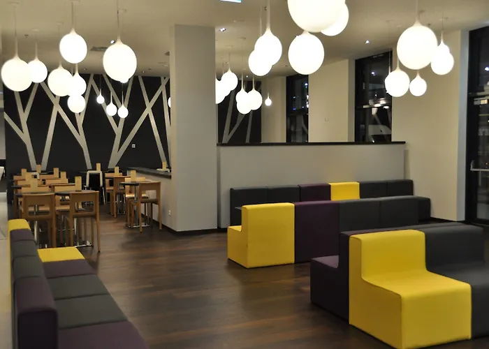 Leonardo Hauptbahnhof Otel Viyana