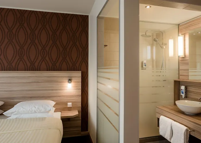 Leonardo Hauptbahnhof 4* Viyana