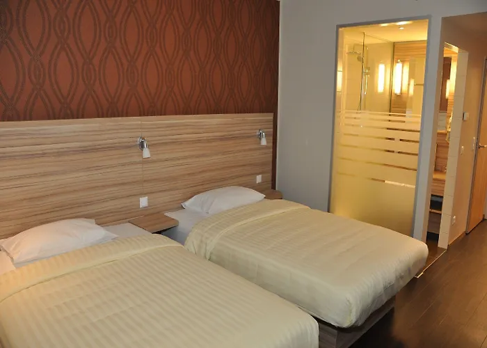 Leonardo Hauptbahnhof Otel 4*