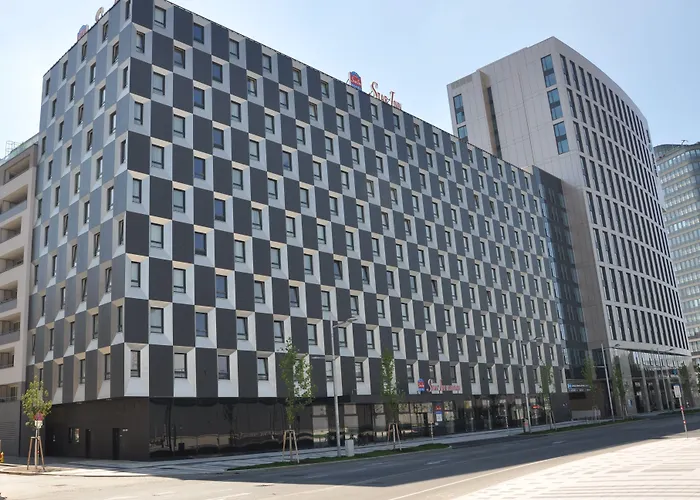 Leonardo Hauptbahnhof Hotel 4*
