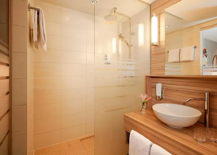Leonardo Hauptbahnhof 4* Vienne